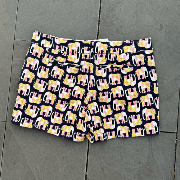Crown & Ivy Caroline Navy Elephant Print Shorts Sz 10P - Picture 2 of 3